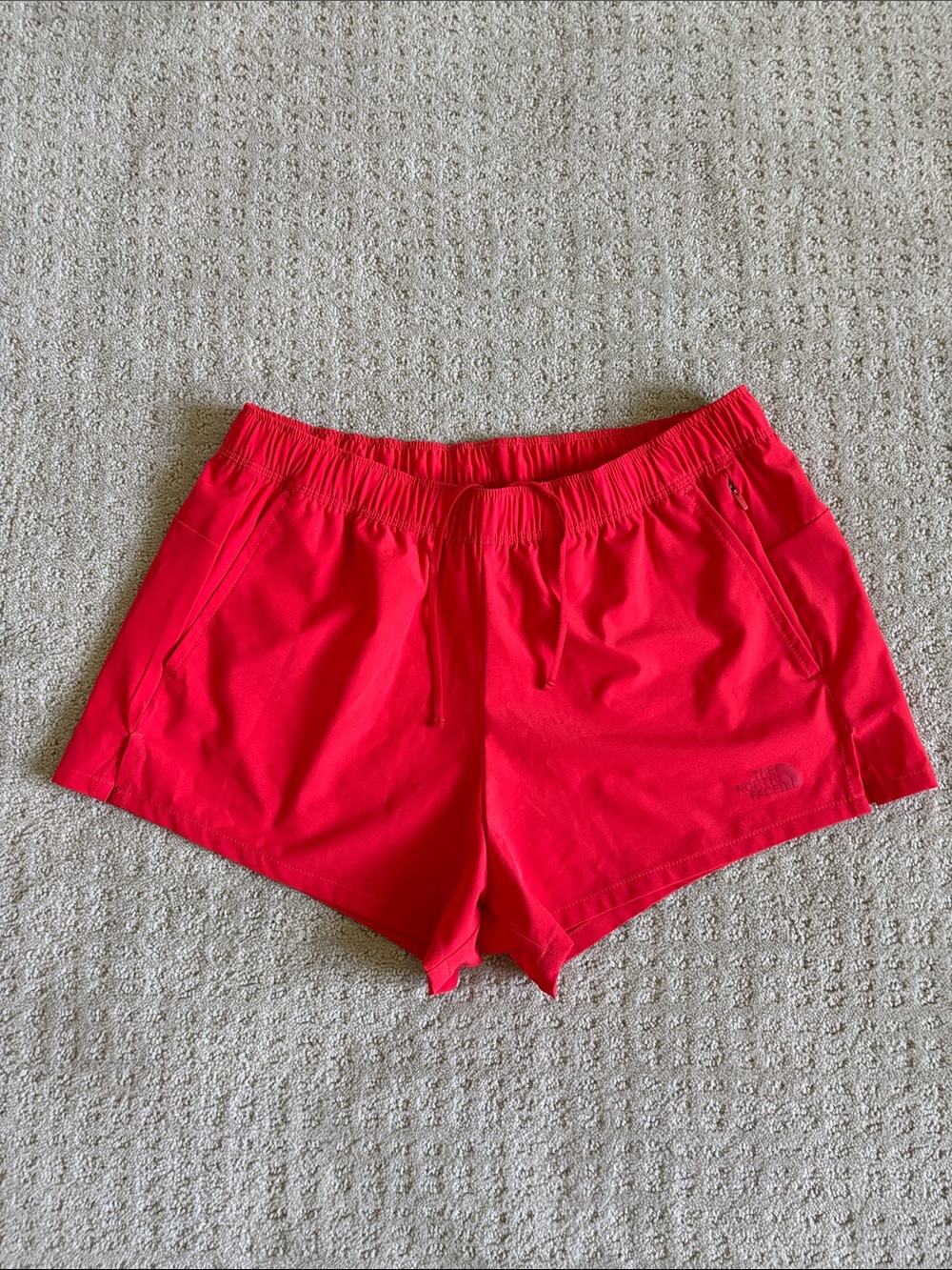 The North Face Lightweight Coral Athletic Shorts with Pockets Women’s Size M